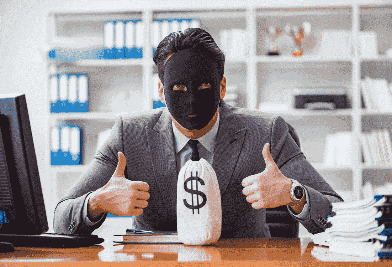 قضايا النصب والاحتيال